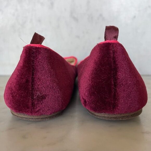 GAP KIDS Velvet Graphic Unicorn Red Flats 5 - Picture 12 of 14